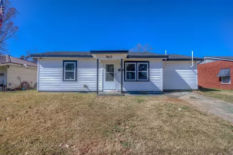 907 Princeton Ave, Bossier City, LA 71112