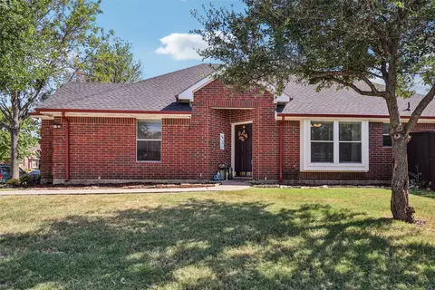 1603 Myrtle Dr, Little Elm, TX 75068
