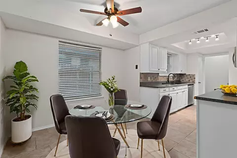 1304 Bradley Ct, Cleburne, TX 76033