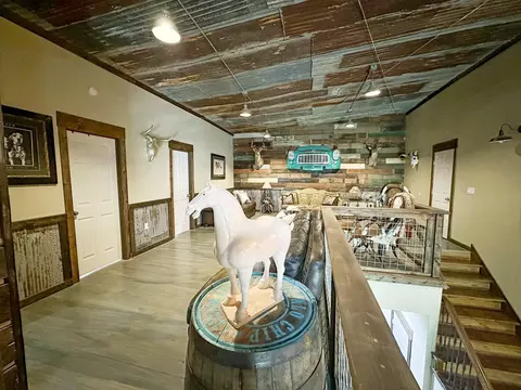 Entry Way - 1990 Jim Harry Loop, Sunset, TX 76270 photo 3 of 3