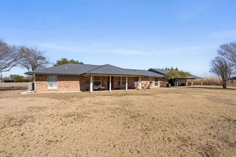 339 Crestview Dr, Red Oak, TX 75154
