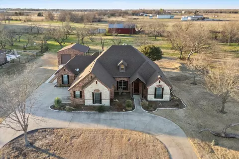7710 Fall Creek Rd, Terrell, TX 75160