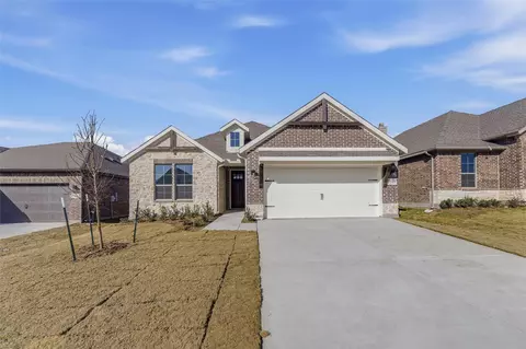 3511 Helena St, Gainesville, TX 76240