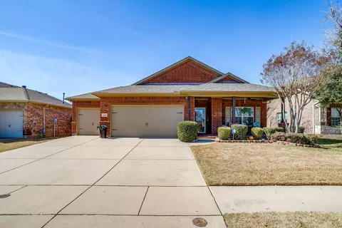 5843 Candlelight Ln, Grand Prairie, TX 75052