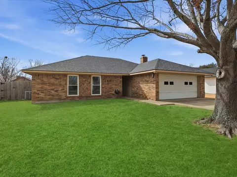 2607 Boulder Dr, Corinth, TX 76210