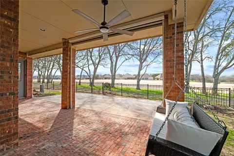 425 Cabellero Ct, Fairview, TX 75069