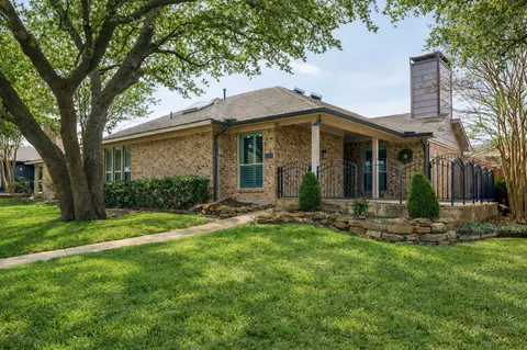 4020 Morman Ln, Addison, TX 75001