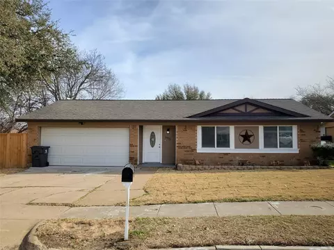 2905 Daniel Dr, Arlington, TX 76014