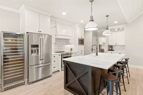 Kitchen - 65 Hillcrest Dr, Tool, TX 75143 photo 2 of 3