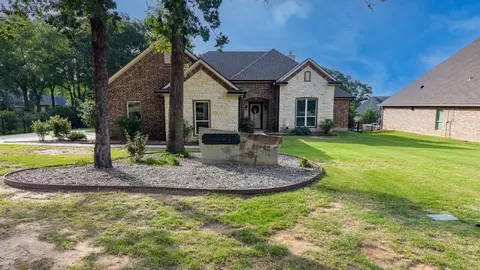 101 Lighthouse Ln, Kemp, TX 75143