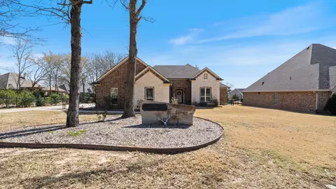 101 Lighthouse Ln, Kemp, TX 75143