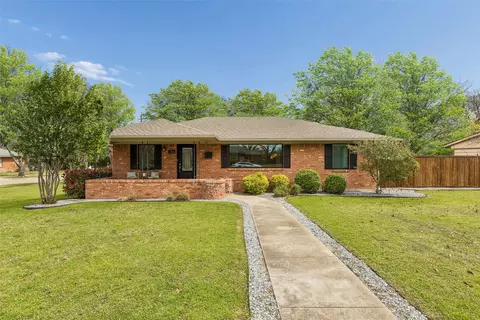 136 Leda Dr, Dallas, TX 75218