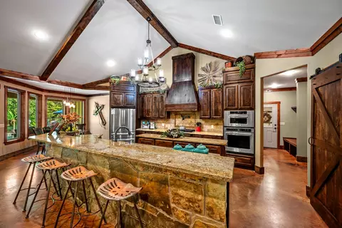 Kitchen - 1011 Red Rd, Howe, TX 75459 photo 2 of 7