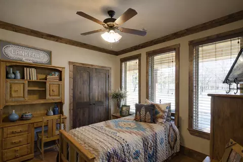 Bedroom - 1011 Red Rd, Howe, TX 75459 photo 3 of 3