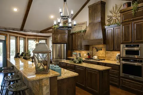 Kitchen - 1011 Red Rd, Howe, TX 75459 photo 1 of 4