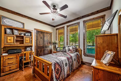 Bedroom - 1011 Red Rd, Howe, TX 75459 photo 5 of 6
