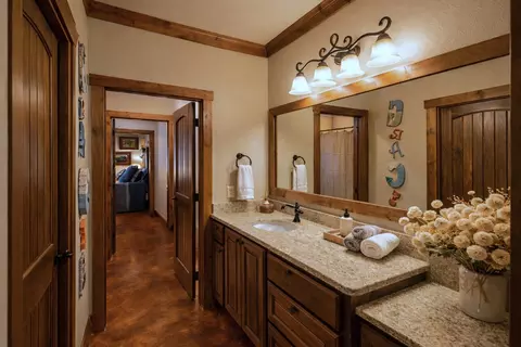 Bath - 1011 Red Rd, Howe, TX 75459 photo 1 of 5