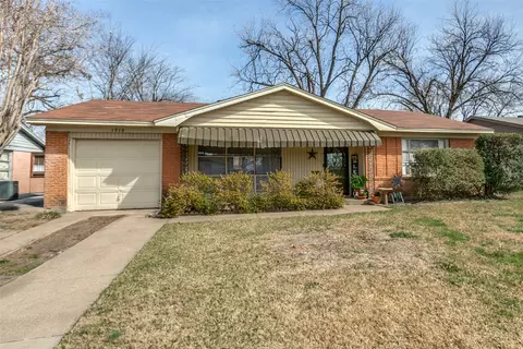 1918 S 5th St, Garland, TX 75040