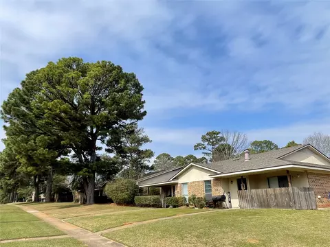 2912 Mackey Ln, Shreveport, LA 71118