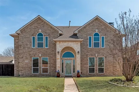 5610 Eagle Dr, Rowlett, TX 75088