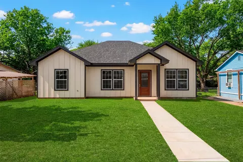 211 Lopez St, Bellmead, TX 76705