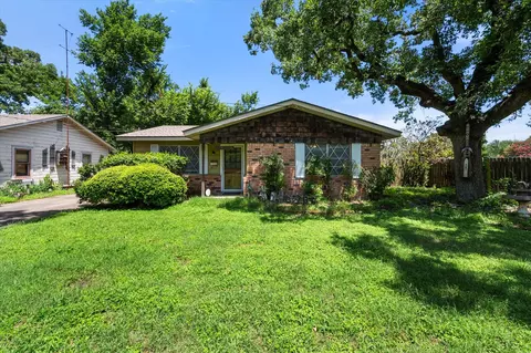 120 Woodland Ave, Corsicana, TX 75110