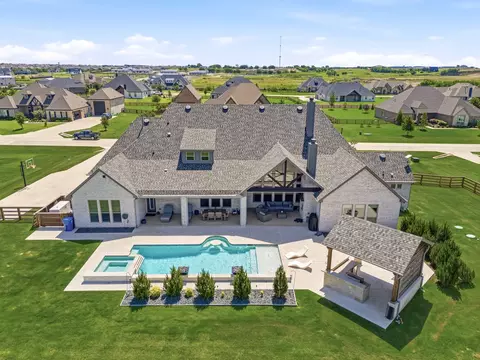 516 Westcreek Ln, Northlake, TX 76226