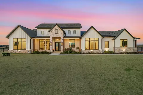 625 Dickens Dr, Aledo, TX 76008