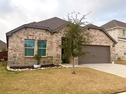 2229 Sun Star Dr, Haslet, TX 76052