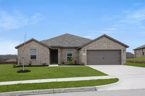 2641 River Bank Dr, Burleson, TX 76028