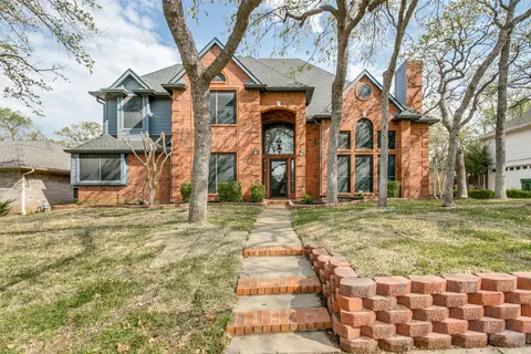 1213 Briar Dr, Bedford, TX 76022