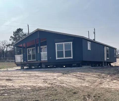 201 Farmhouse Rd, Springtown, TX 76082