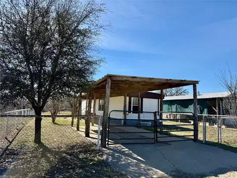 1211 W 4th St, Breckenridge, TX 76424