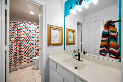Bath - 8314 Lighthouse Dr, Rowlett, TX 75089 photo 5 of 6