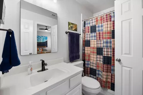 Bath - 8314 Lighthouse Dr, Rowlett, TX 75089 photo 4 of 6