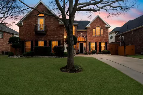 Exterior - 8314 Lighthouse Dr, Rowlett, TX 75089 photo 2 of 10