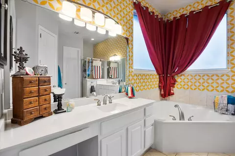 Bath - 8314 Lighthouse Dr, Rowlett, TX 75089 photo 1 of 6