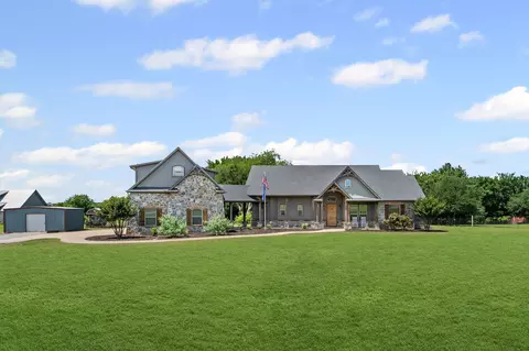 260 Peggy Ln, Gunter, TX 75058