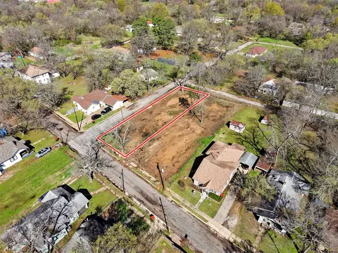 705 E Cherry St, Paris, TX 75460 photo 7