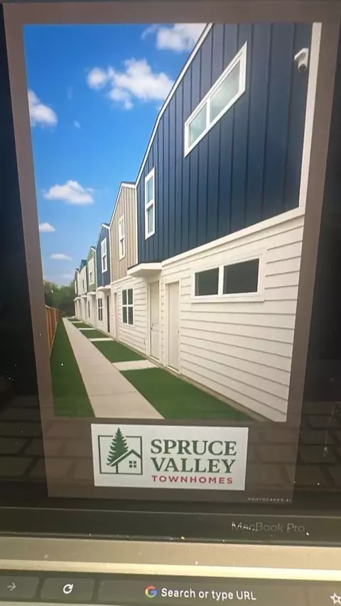 2925 Spruce Valley Ln #402, Dallas, TX 75233
