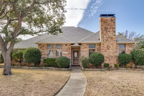 2516 Copper Creek Ln, Carrollton, TX 75006