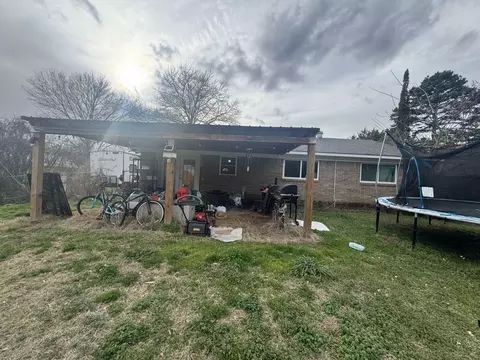 307 Gilbert Dr, Vivian, LA 71082