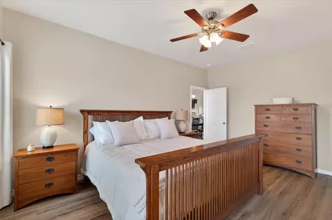 Bedroom - 800 E Northside Dr, Pilot Point, TX 76258 photo 2 of 4