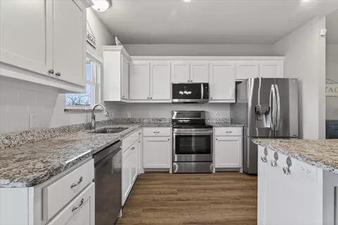 Kitchen - 800 E Northside Dr, Pilot Point, TX 76258 photo 3 of 3