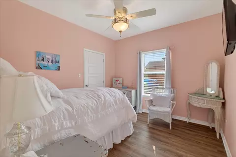 Bedroom - 800 E Northside Dr, Pilot Point, TX 76258 photo 3 of 4