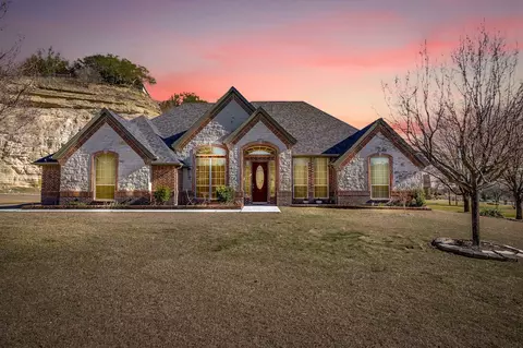 6931 La Cantera Dr, Fort Worth, TX 76108