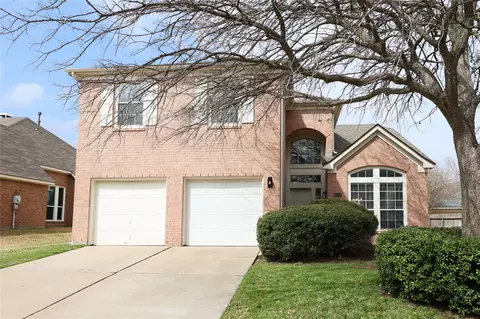 6912 Mesa Dr, Fort Worth, TX 76132