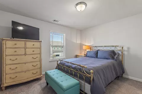Bedroom - 551 Ruthye Ln, Pilot Point, TX 76258 photo 4 of 5