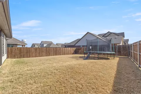 Exterior - 551 Ruthye Ln, Pilot Point, TX 76258 photo 5 of 6