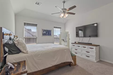 Bedroom - 551 Ruthye Ln, Pilot Point, TX 76258 photo 2 of 5